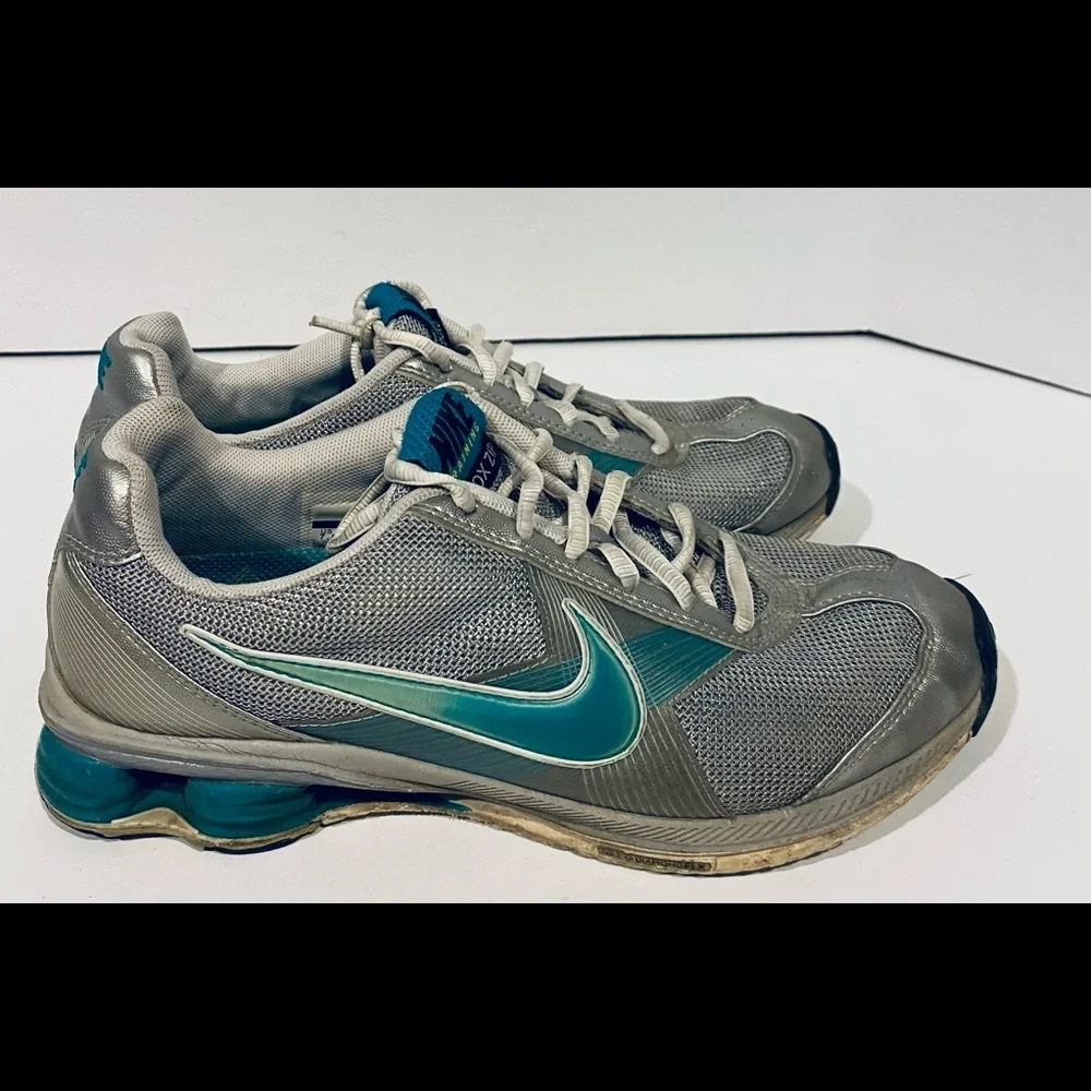 Womens Nike Training Shox Zip Size 7.5 Gray Teal - Picture 6 of 10